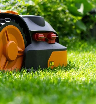robot-cortacesped-automatico